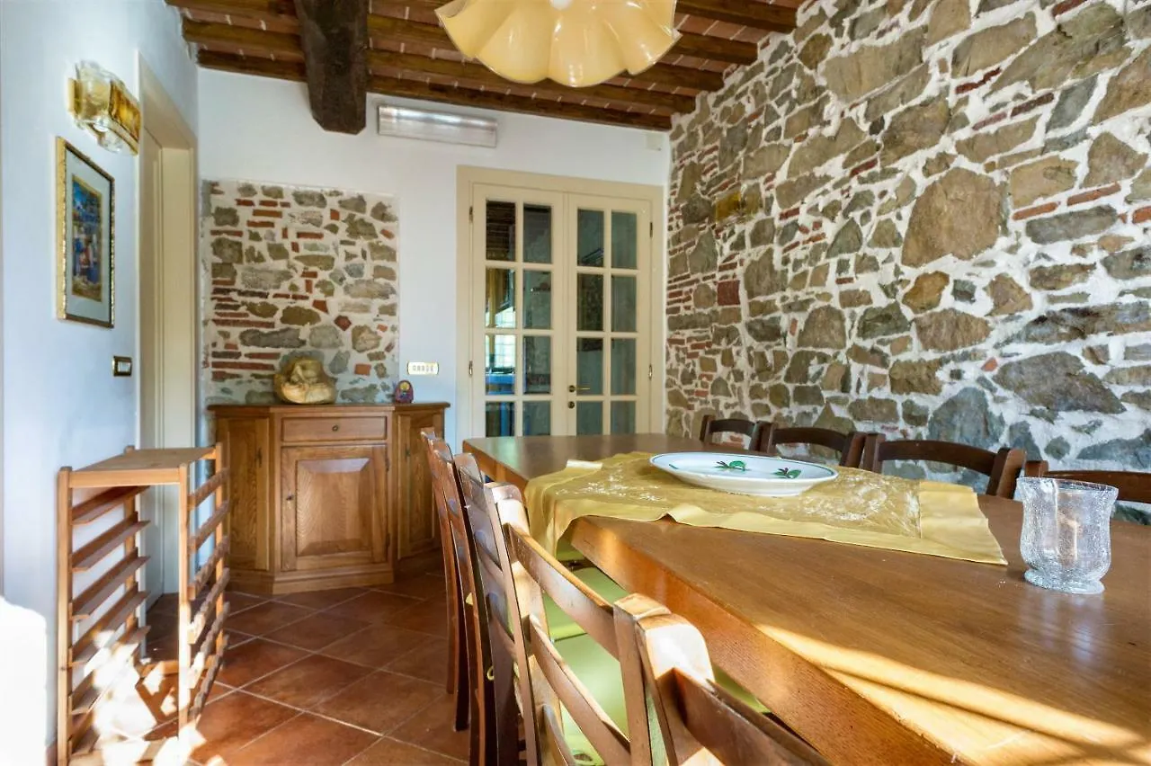 Valpromaro Casa Del Sole Piu Ristorante Bernardone A Nocchi Di Camaioreヴィラ 別荘