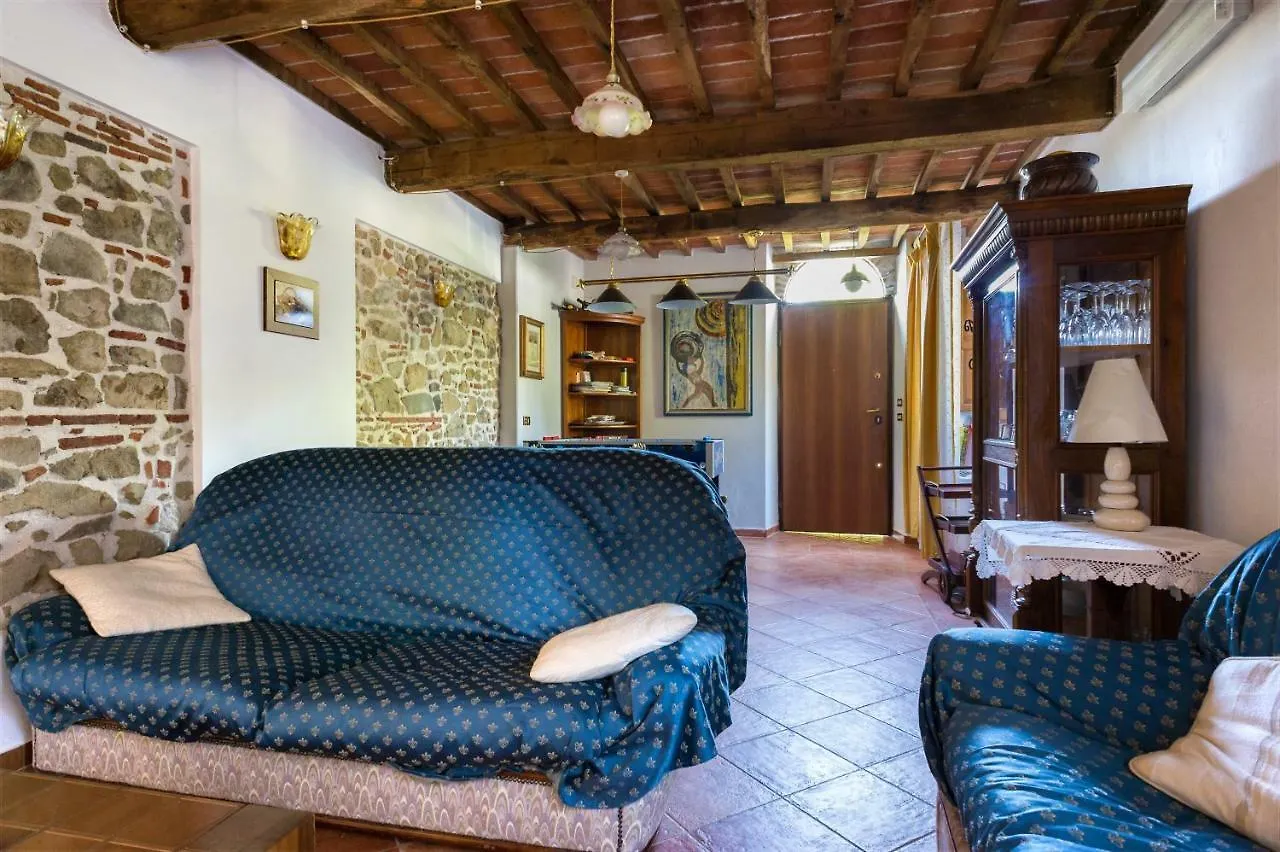 Casa Del Sole Piu Ristorante Bernardone A Nocchi Di Camaiore Villa Valpromaro Italy